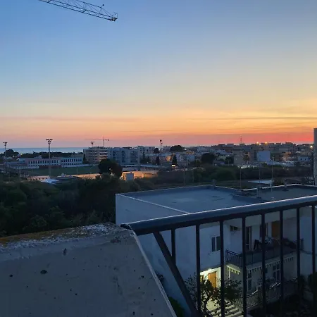 Wanderlust House * Bari