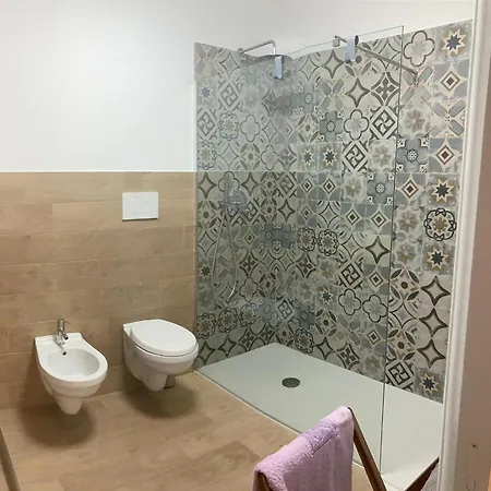 Wanderlust House ゲストハウス バーリ