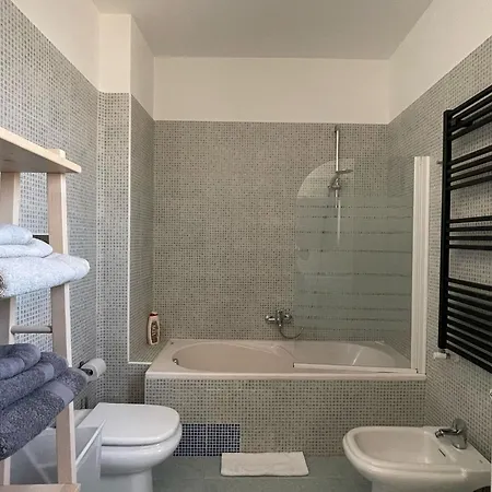 Wanderlust House 3* バーリ